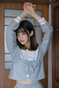 女人扒开大腿让男人捅